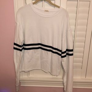 BRANDY MELVILLE CROPPED SHIRT